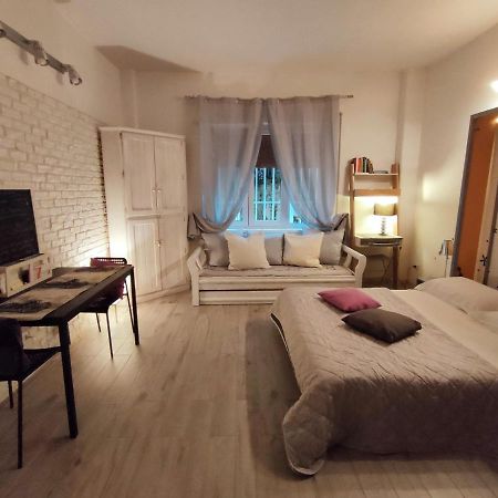 White Apartment Рим Экстерьер фото