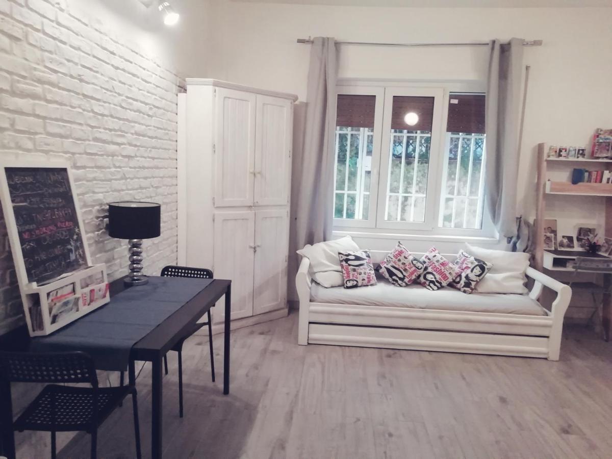 White Apartment Рим Экстерьер фото
