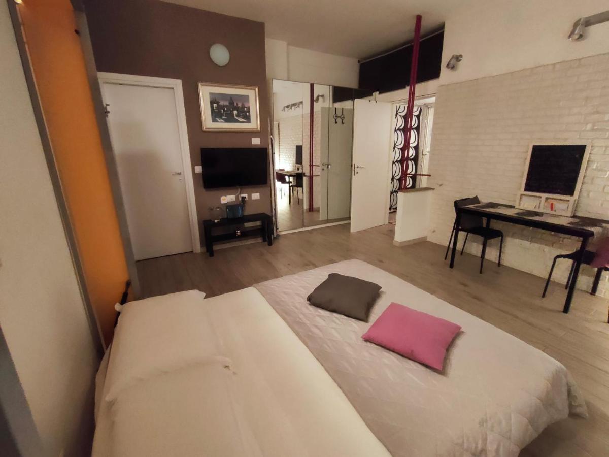White Apartment Рим Экстерьер фото