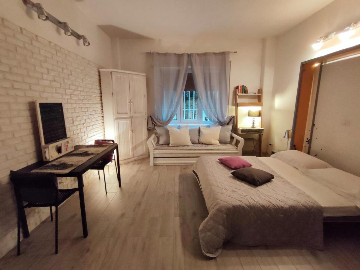 White Apartment Рим Экстерьер фото