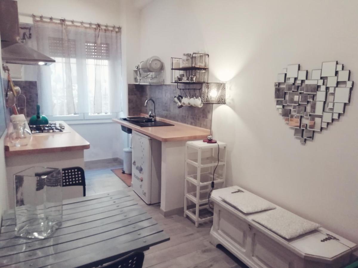 White Apartment Рим Экстерьер фото